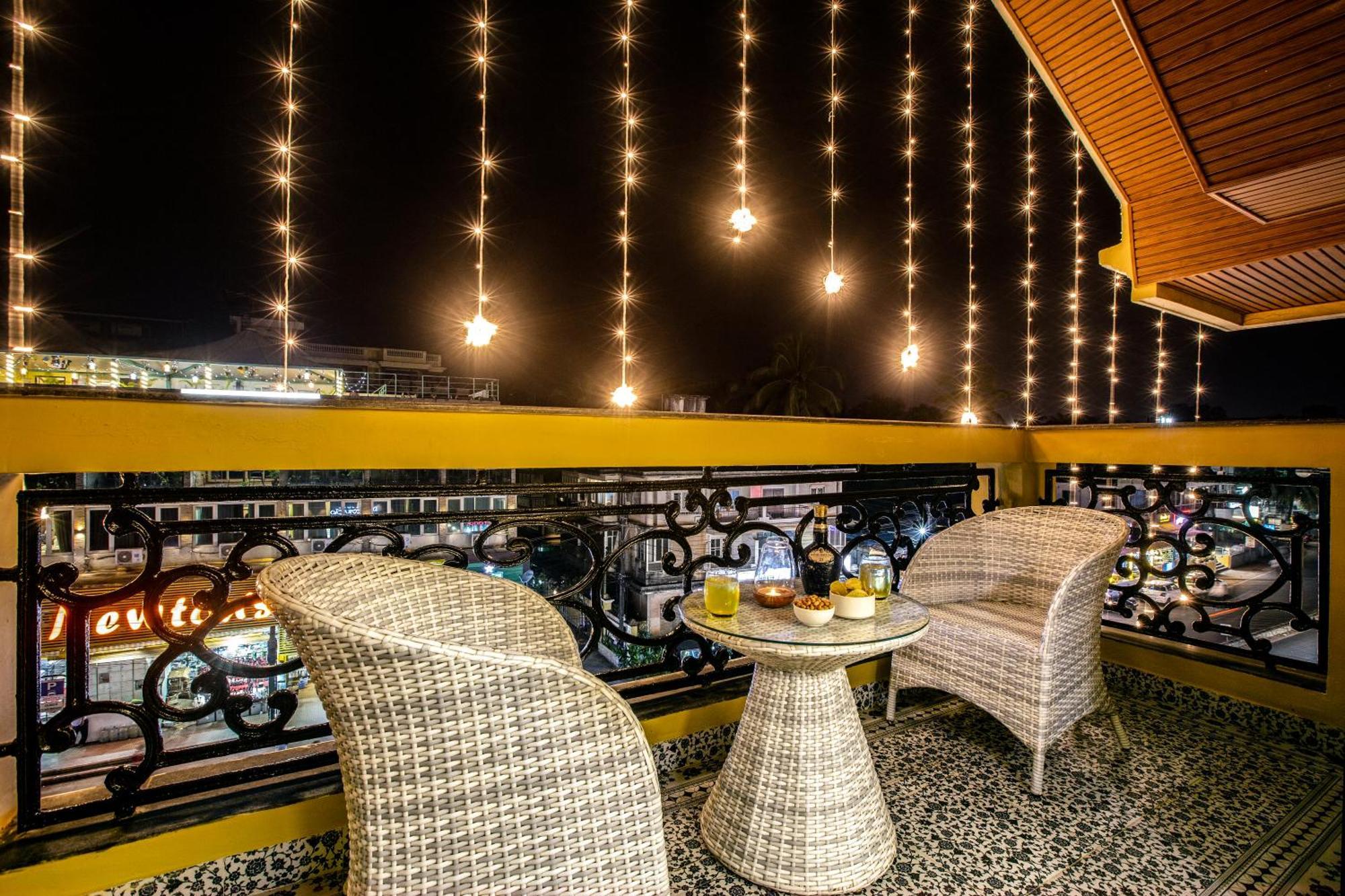Resort De Coracao - Calangute , Goa Exteriör bild